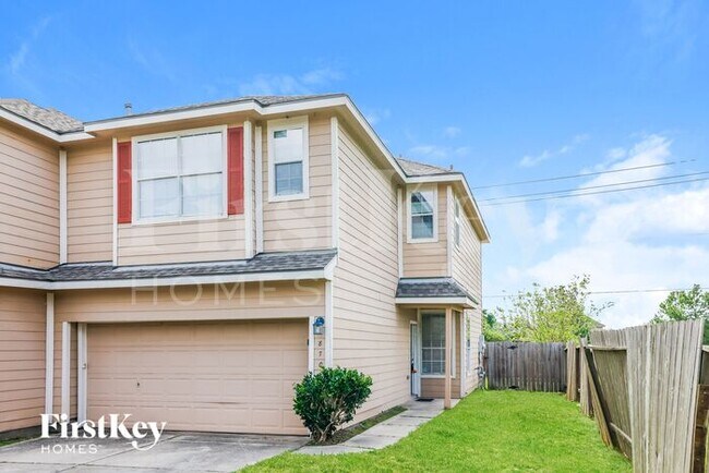 8702 Bentongrove Ln in Houston, TX - Building Photo - Building Photo