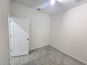 3107 73rd St W in Lehigh Acres, FL - Building Photo - Building Photo