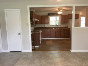 659 Meadow Dr in D'Iberville, MS - Building Photo - Building Photo