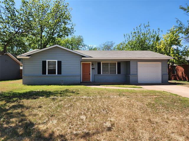 property at 2010 Yorktown Dr