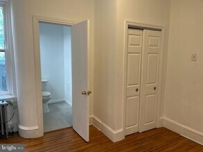 423 S 15th St in Philadelphia, PA - Building Photo - Building Photo