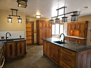 120 Arroyo Way in San Jose, CA - Building Photo - Building Photo