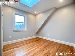 26 Snow St, Unit 4 in Boston, MA - Foto de edificio - Building Photo