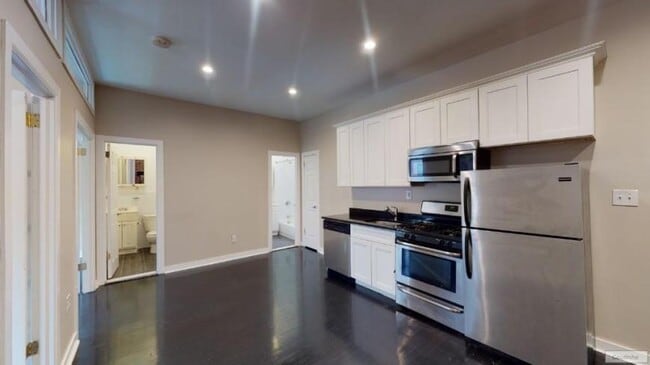 110 W 111th St in New York, NY - Building Photo - Building Photo