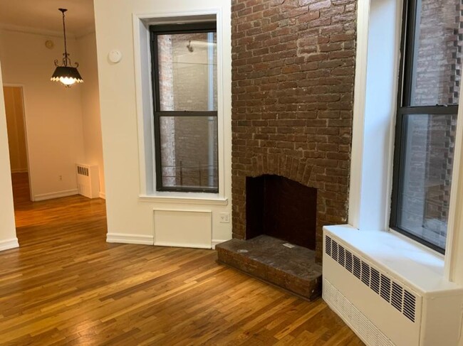 property at 76 W 85th St