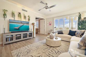 810 Juno Ocean Walk in Juno Beach, FL - Foto de edificio - Building Photo