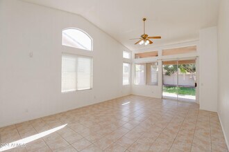 1375 W Musket Way in Chandler, AZ - Building Photo - Building Photo