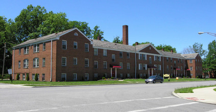 Shire Cove Apartments in East Cleveland, OH - Building Photo - Building Photo