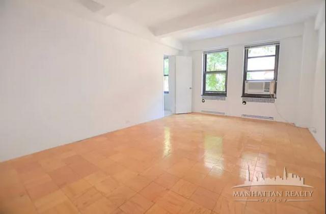 108 E 38th St in New York, NY - Building Photo - Building Photo