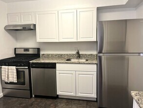 6701 W Wakefield Dr in Alexandria, VA - Building Photo - Building Photo