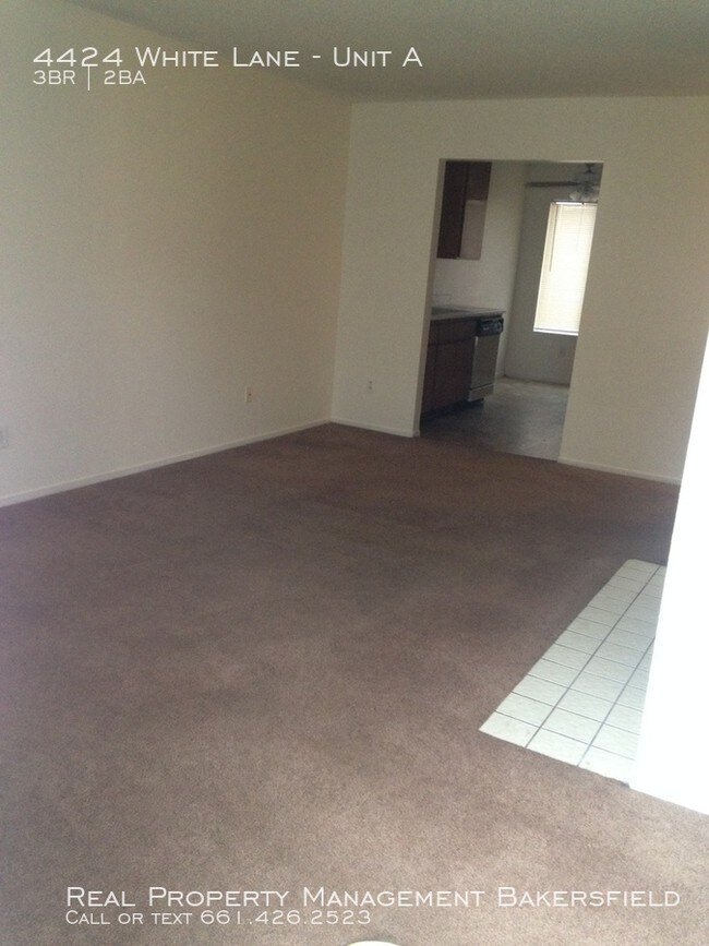 4424 White Ln-Unit -Unit A in Bakersfield, CA - Building Photo - Building Photo