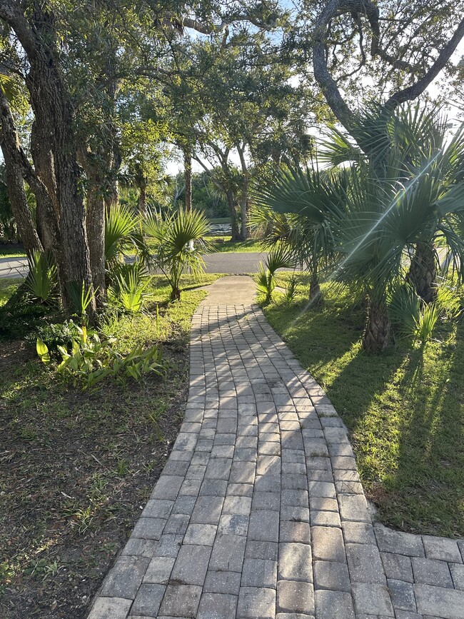 1201 S Flagler Ave in Flagler Beach, FL - Foto de edificio - Building Photo