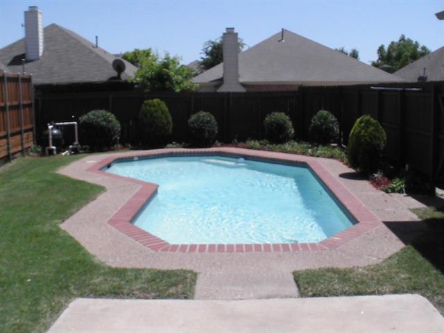 property at 403 Colony Dr