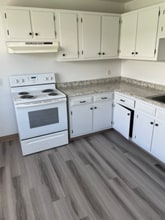 41 Woodward Ave in East Providence, RI - Building Photo - Building Photo