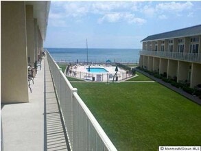 448 Ocean Ave N in Long Branch, NJ - Building Photo - Building Photo
