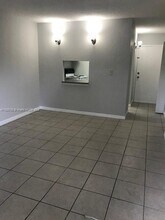 4550 NW 9th St in Miami, FL - Building Photo - Building Photo