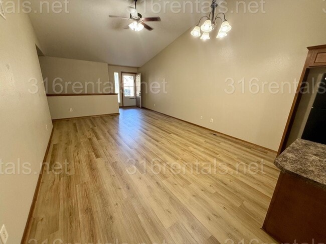 2328 S Goebel Cir in Wichita, KS - Building Photo - Building Photo