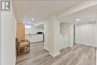 406 Nairn Ave in Toronto, ON - Building Photo - Building Photo