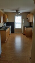 530 Freeman St., Unit 2nd Floor in Lyndhurst, NJ - Building Photo - Building Photo