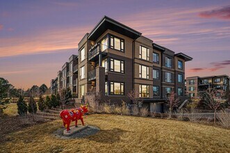 6618 E Lowry Blvd in Denver, CO - Building Photo - Building Photo