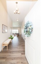 8004 Massey Dr in Pasco, WA - Building Photo - Building Photo