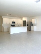 2982 SW Park St in Dania Beach, FL - Building Photo - Building Photo