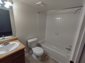 600 Reusens Rd in Lynchburg, VA - Foto de edificio - Building Photo