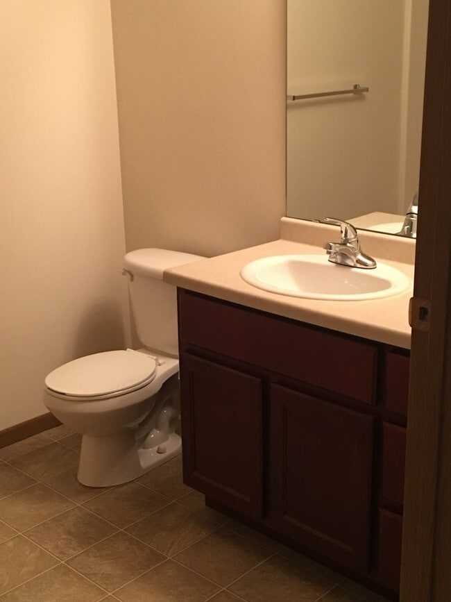 1918 5th Ave S in Moorhead, MN - Building Photo - Building Photo