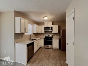 5531 Downs Way in Lithonia, GA - Building Photo - Building Photo