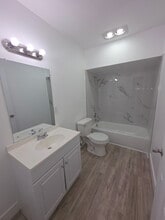Broadway Apartments in Ft. Myers, FL - Foto de edificio - Building Photo