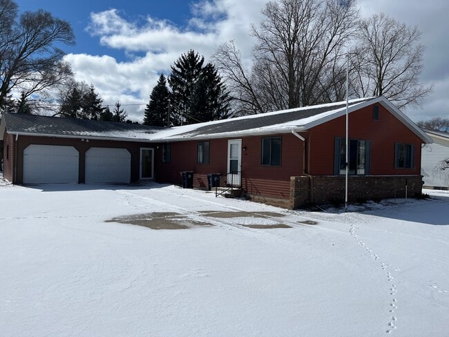 property at 484 W 30th St