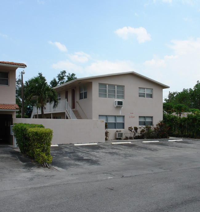 1010 SW 16th Ave in Fort Lauderdale, FL - Foto de edificio - Building Photo