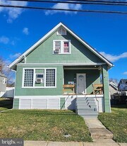 2912 Hillcrest Ave in Parkville, MD - Building Photo