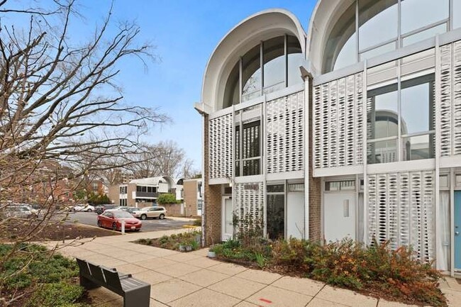 property at 1316 4th St SW