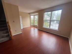 5743 Goldfinch Ct in Ilchester, MD - Building Photo - Building Photo