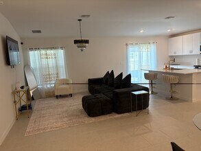 17269 Cantu Ct, Unit A in North Fort Myers, FL - Building Photo - Building Photo