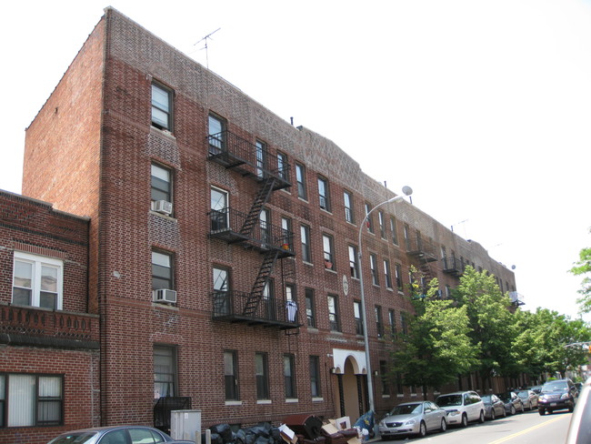 402 Foster Ave in Brooklyn, NY - Building Photo - Building Photo