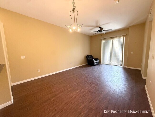 68 E Serene Ave in Las Vegas, NV - Building Photo - Building Photo