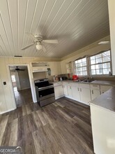 511 Chafin Dr in Manchester, GA - Foto de edificio - Building Photo