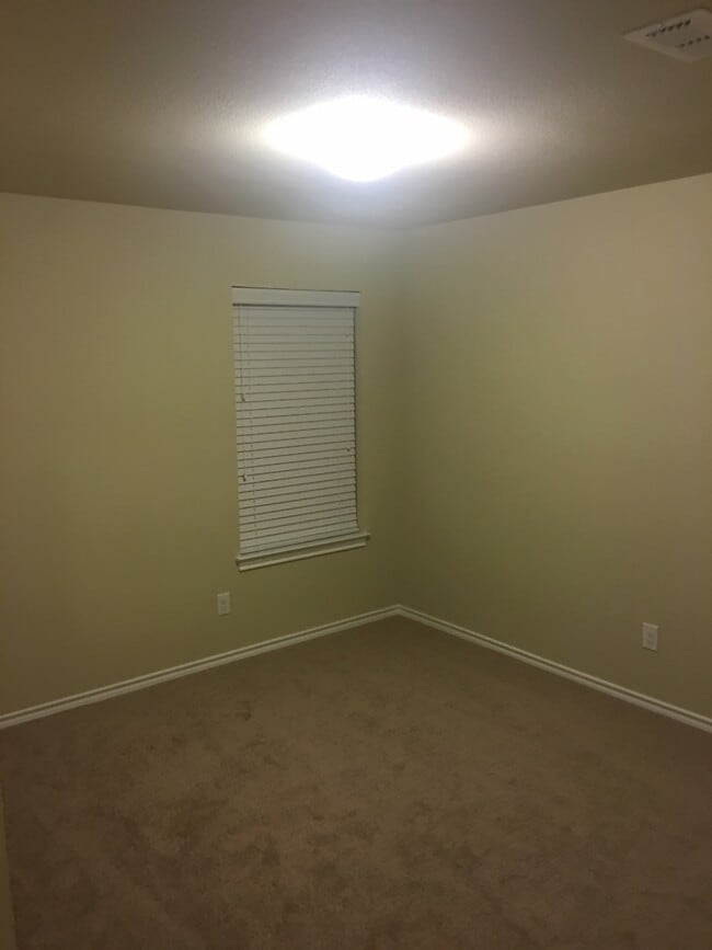 2808 Adams Fall Ln in Fort Worth, TX - Building Photo - Building Photo