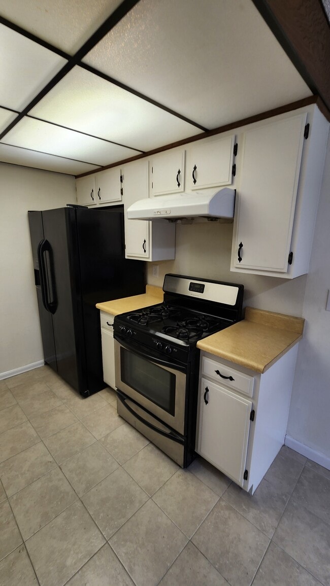 715 S Webster Ave, Unit condominium in Anaheim, CA - Foto de edificio - Building Photo