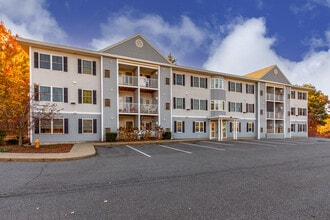 Residences on the Knoll Over Mystic Brook LLC in Goffstown, NH - Foto de edificio - Building Photo