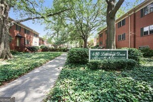 430 Lindbergh Drive NE in Atlanta, GA - Building Photo