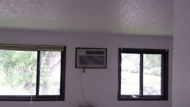333 Fox Lake Ave in Sherburn, MN - Building Photo - Building Photo
