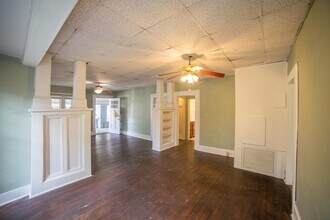 101 NW 7th Terrace in Gainesville, FL - Building Photo - Building Photo