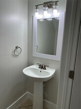 17 Simonton Cir in Weston, FL - Building Photo - Building Photo