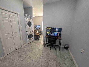 503 E 6th St in Big Spring, TX - Building Photo - Building Photo