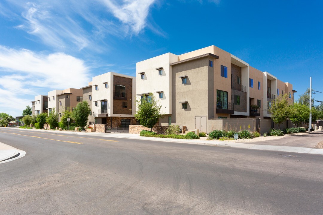 Aerium Condominiums in Scottsdale, AZ - Building Photo