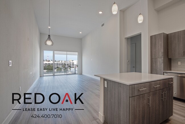 property at 1331 W 7th St