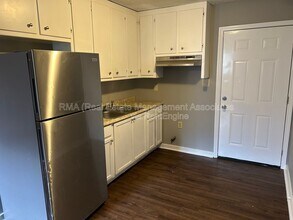 413 N Hill St in Griffin, GA - Building Photo - Building Photo